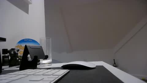 cuttop2373844 online show from November 26, 4:21 pm