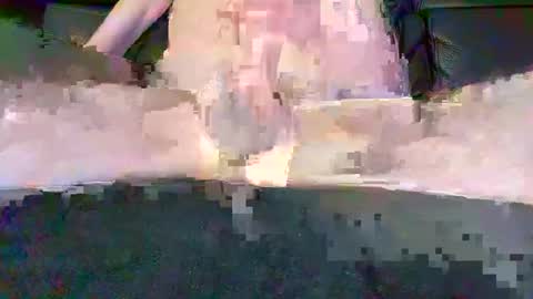 Snapshot of cwaddle chatting on December 30, 4:08 pm cwaddle online show from December 30, 4:08 pm