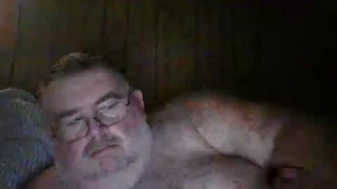 Snapshot of cwill27837 chatting on December 19, 4:13 am cwill27837 online show from December 19, 4:13 am