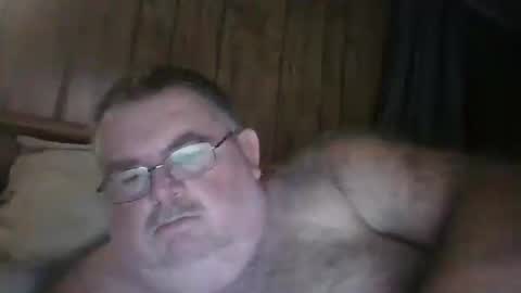 Snapshot of cwill27837 chatting on December 14, 3:18 am cwill27837 online show from December 14, 3:18 am