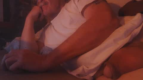 Snapshot of daddiesmonstercock chatting on February 16, 3:58 am daddiesmonstercock online show from February 16, 3:58 am