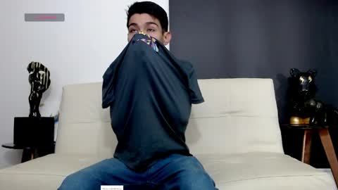 juancho online show from May 15, 11:18 am