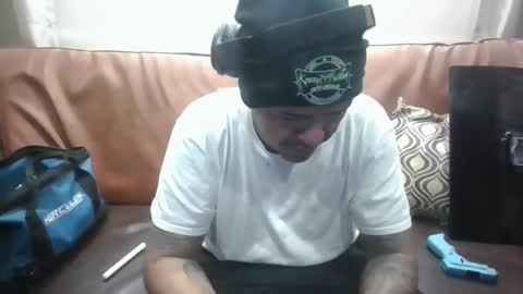 Snapshot of daddyjayare760 chatting on December 20, 10:05 am daddyjayare760 online show from December 20, 10:05 am