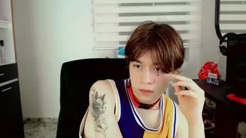 dae_lune online show from February 6, 11:34 pm