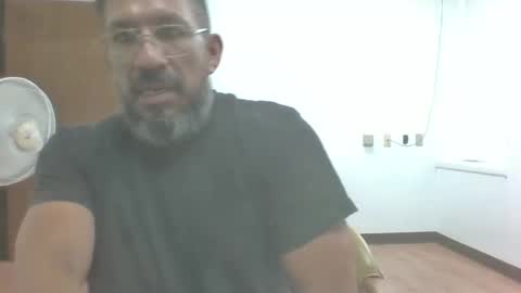 Snapshot of dallaspapi2000 chatting on September 25, 1:32 pm alex online show from September 25, 1:32 pm