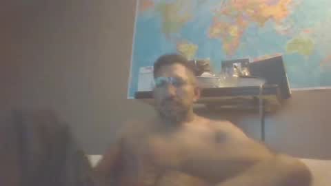 Snapshot of dallaspapi2000 chatting on December 12, 7:30 am alex online show from December 12, 7:30 am