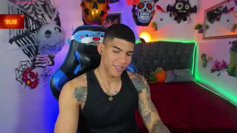 Snapshot of damian_latinxxx chatting on October 11, 5:00 am Damian online show from October 11, 5:00 am