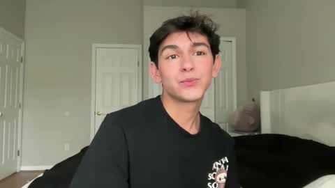 Damien Grey online show from April 7, 9:15 pm