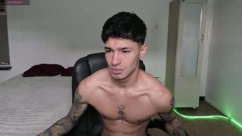 Damon online show from March 16, 6:34 pm