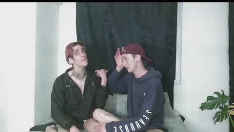 Dan and Noah online show from December 18, 4:53 am