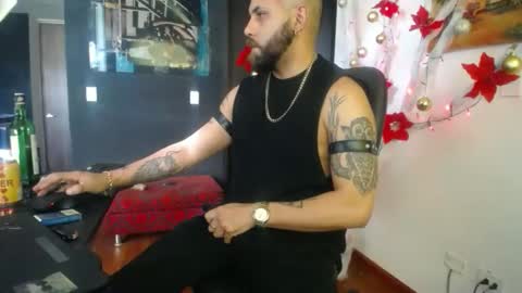 danbury online show from December 13, 8:48 pm