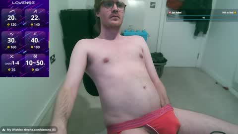 dancho_95 online show from April 19, 10:34 pm