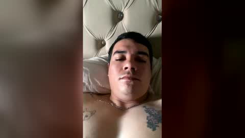 daniel548918 online show from March 3, 6:37 pm