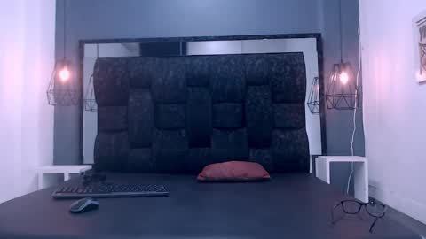 Snapshot of daniel_delux_ chatting on October 21, 4:04 am Daniel Delux online show from October 21, 4:04 am