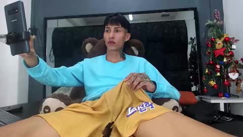 Daniel Delux  online show from December 13, 8:15 pm