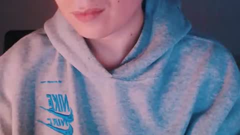 daniel_ruis16 online show from June 3, 10:15 pm