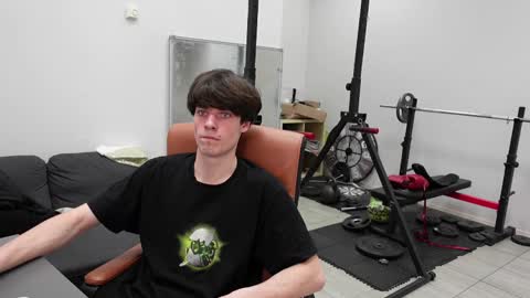 DANIEL SHAWN online show from January 11, 6:22 pm