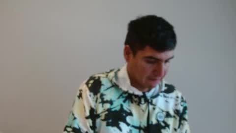 Snapshot of daniel_surfer chatting on January 10, 8:40 am Daniel  online show from January 10, 8:40 am