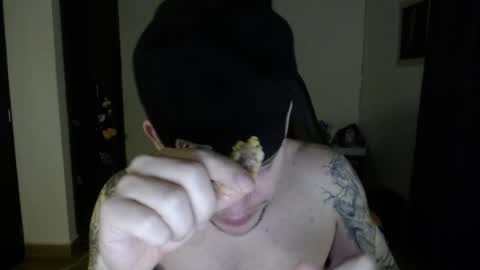 Snapshot of daniel_vargas5 chatting on October 23, 1:20 am Daniel online show from October 23, 1:20 am