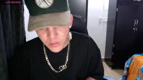 Snapshot of daniel_vargas5 chatting on January 11, 2:20 am Daniel online show from January 11, 2:20 am