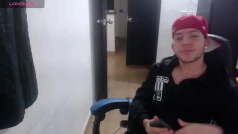 Snapshot of daniel_vargas5 chatting on January 16, 5:21 am Daniel online show from January 16, 5:21 am