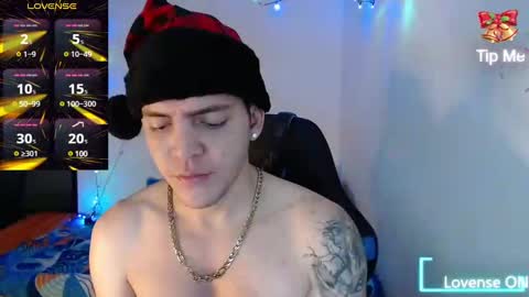 Snapshot of daniel_vargas5 chatting on December 9, 11:41 pm Daniel online show from December 9, 11:41 pm