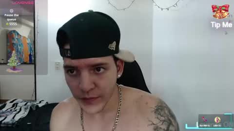 Snapshot of daniel_vargas5 chatting on December 11, 1:18 am Daniel online show from December 11, 1:18 am