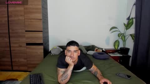 Dani  online show from November 24, 8:10 pm