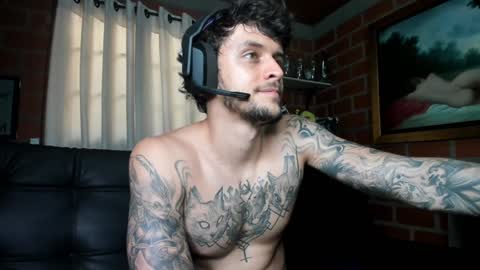 Snapshot of daniele_bunny chatting on December 18, 6:46 pm Daniele Bunny online show from December 18, 6:46 pm