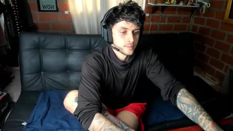 Snapshot of daniele_bunny chatting on March 8, 8:13 pm Daniele Bunny online show from March 8, 8:13 pm