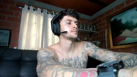 Snapshot of daniele_bunny chatting on February 13, 6:59 pm Daniele Bunny online show from February 13, 6:59 pm