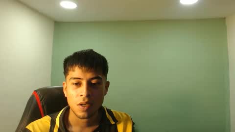 danielitopapii online show from December 17, 1:57 am