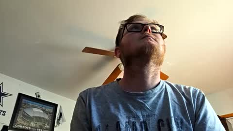 Daniel    y. online show from November 3, 8:10 pm