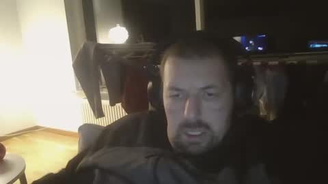 danishman1980 online show from December 21, 1:26 am