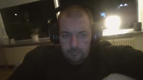 danishman1980 online show from December 31, 1:36 am