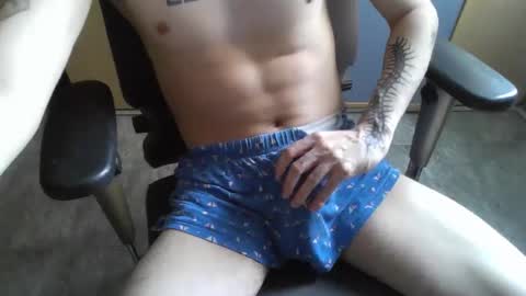 Snapshot of dannylbnz chatting on October 11, 2:43 pm Danny L. online show from October 11, 2:43 pm