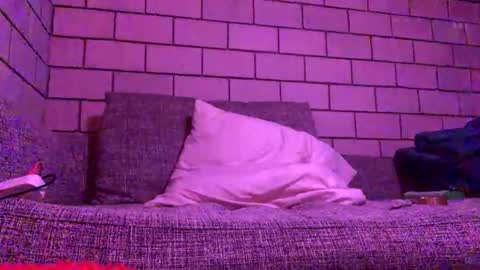 dansone21 online show from October 4, 2:33 pm