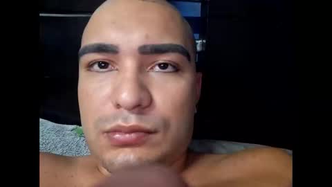 Snapshot of dante_ltn chatting on October 27, 8:16 am request with your tipped        without sound online show from October 27, 8:16 am