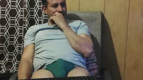 Snapshot of dantehot82 chatting on January 30, 11:34 pm dantehot82 online show from January 30, 11:34 pm