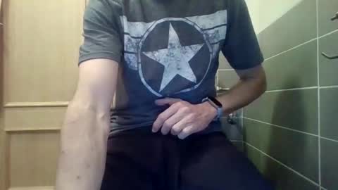 Snapshot of danydotado chatting on October 21, 8:06 am danydotado online show from October 21, 8:06 am