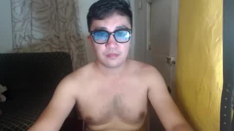 Snapshot of darby1992 chatting on September 21, 4:23 am Rob online show from September 21, 4:23 am