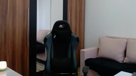 darius_94 online show from February 5, 11:06 am