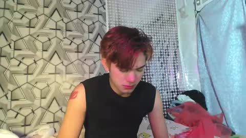 dark_lustxox online show from April 2, 3:31 pm