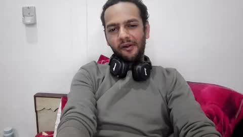 just a guy online show from November 14, 10:00 pm