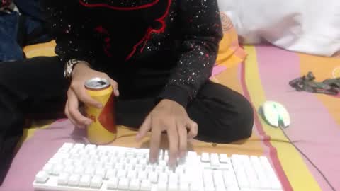 darkr_ider online show from May 7, 2:11 am