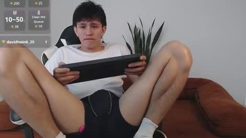 darrencolleen online show from March 10, 1:39 pm