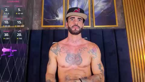 darwin_horny2 online show from May 22, 12:04 am