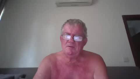 darwincock online show from April 24, 2:03 am