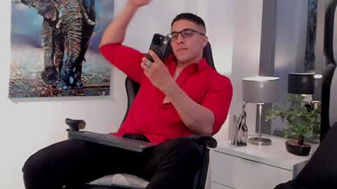 Dash online show from February 14, 2:45 pm