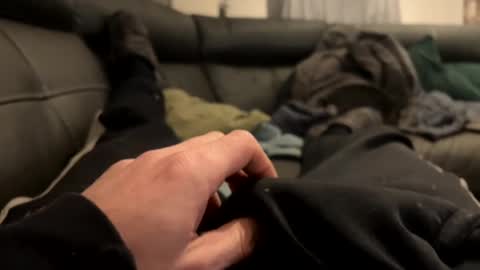 D198169 online show from February 25, 11:00 pm